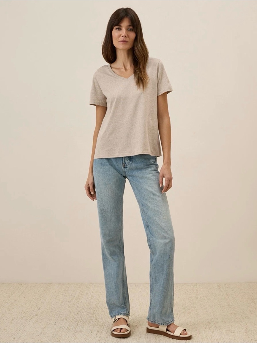Pact Large Women's Softspun V-Neck 100% Organic Cotton T-Shirt In Heather Oat
